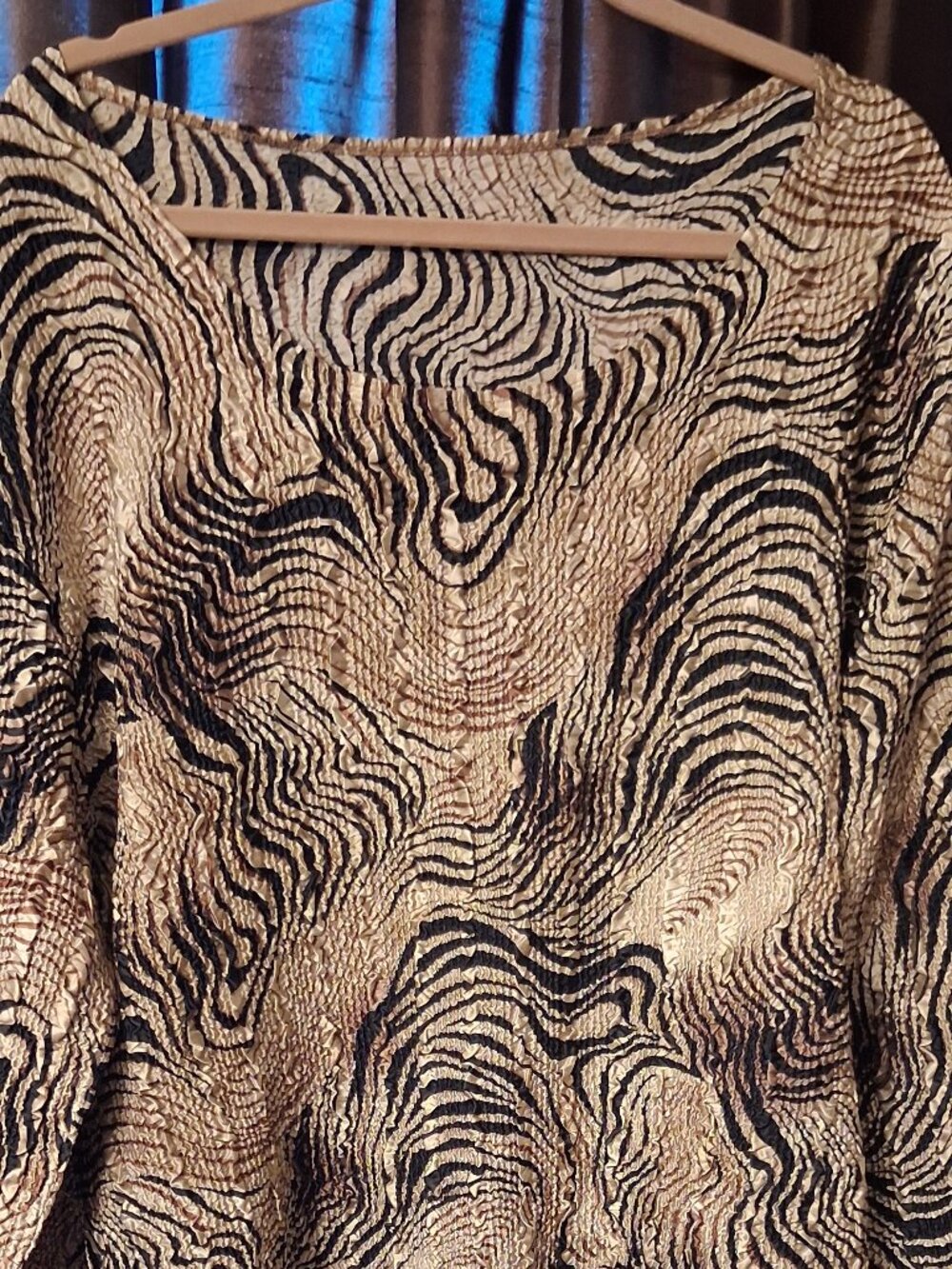 Magic Scarf Cheetah print pattern Size M-1X